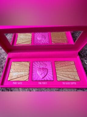 Jeffree Star Sacred Glass Highlighter Palette (Pink Religion Collection)